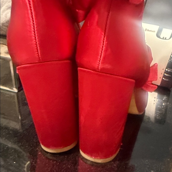 Botkier Red Ruffle Heels - Picture 4 of 6